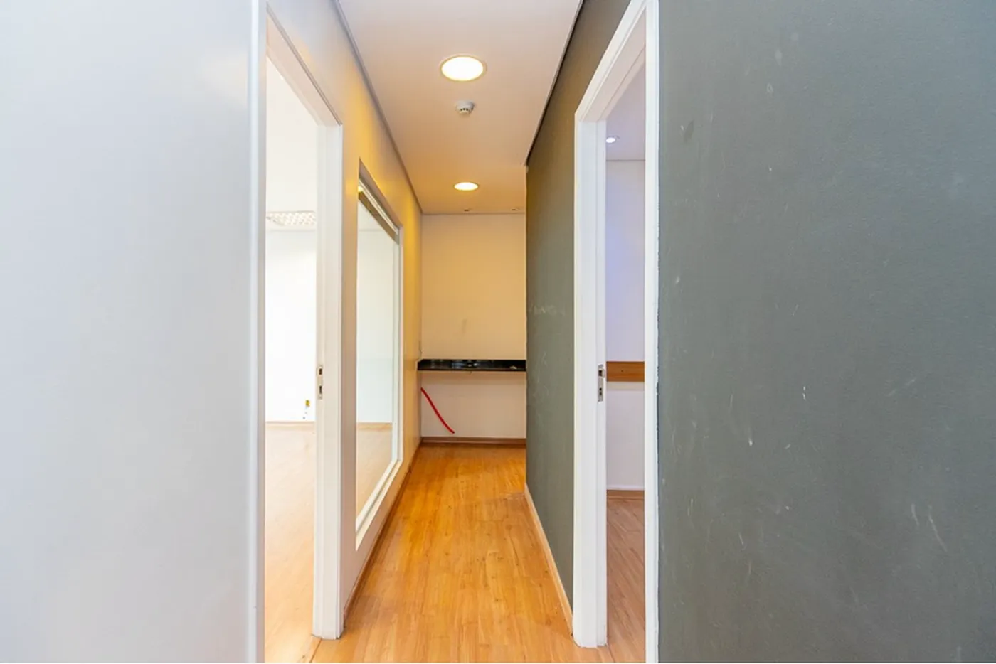 BVP 1765 Sala 601241038-66 - REMAX Ville Exclusividades
