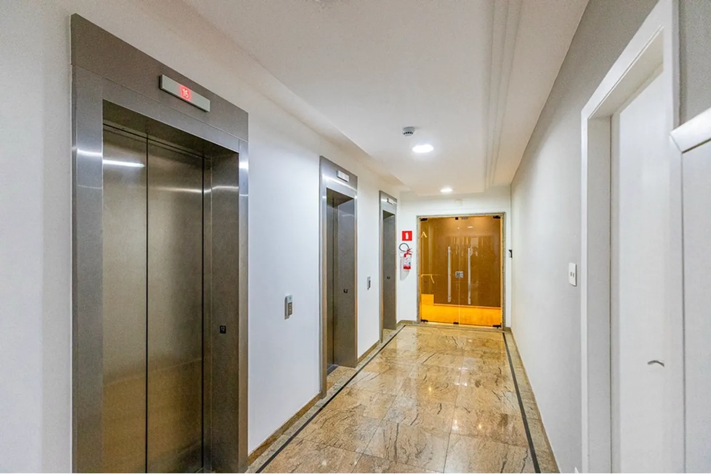 BVP 1765 Sala 601241038-66 - REMAX Ville Exclusividades