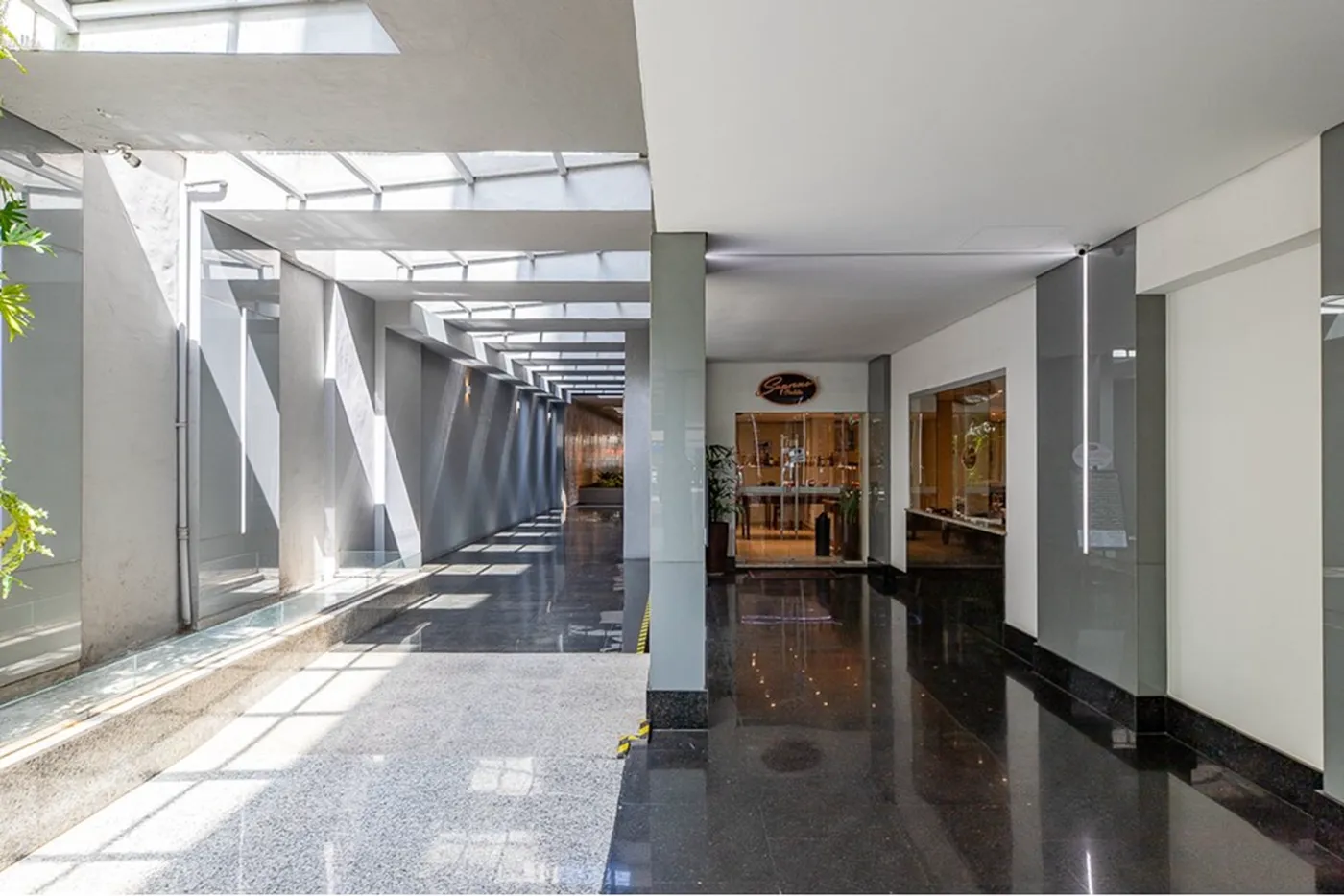 BVP 1765 Sala 601241038-66 - REMAX Ville Exclusividades