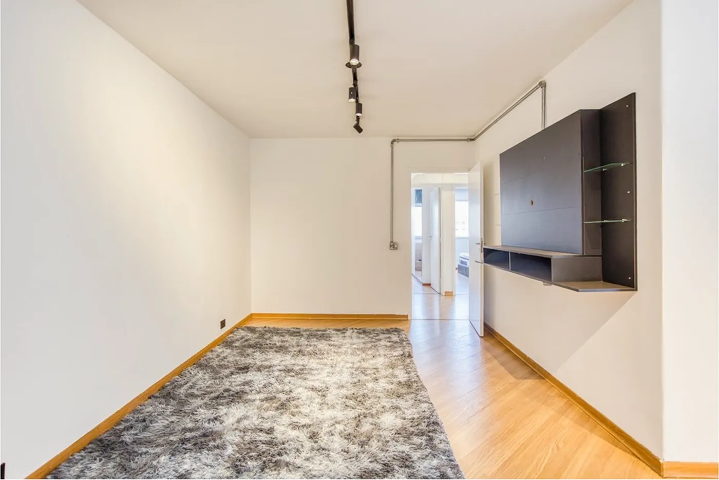 HB 226 Apto 601081042-70 - REMAX Lepex Exclusividades