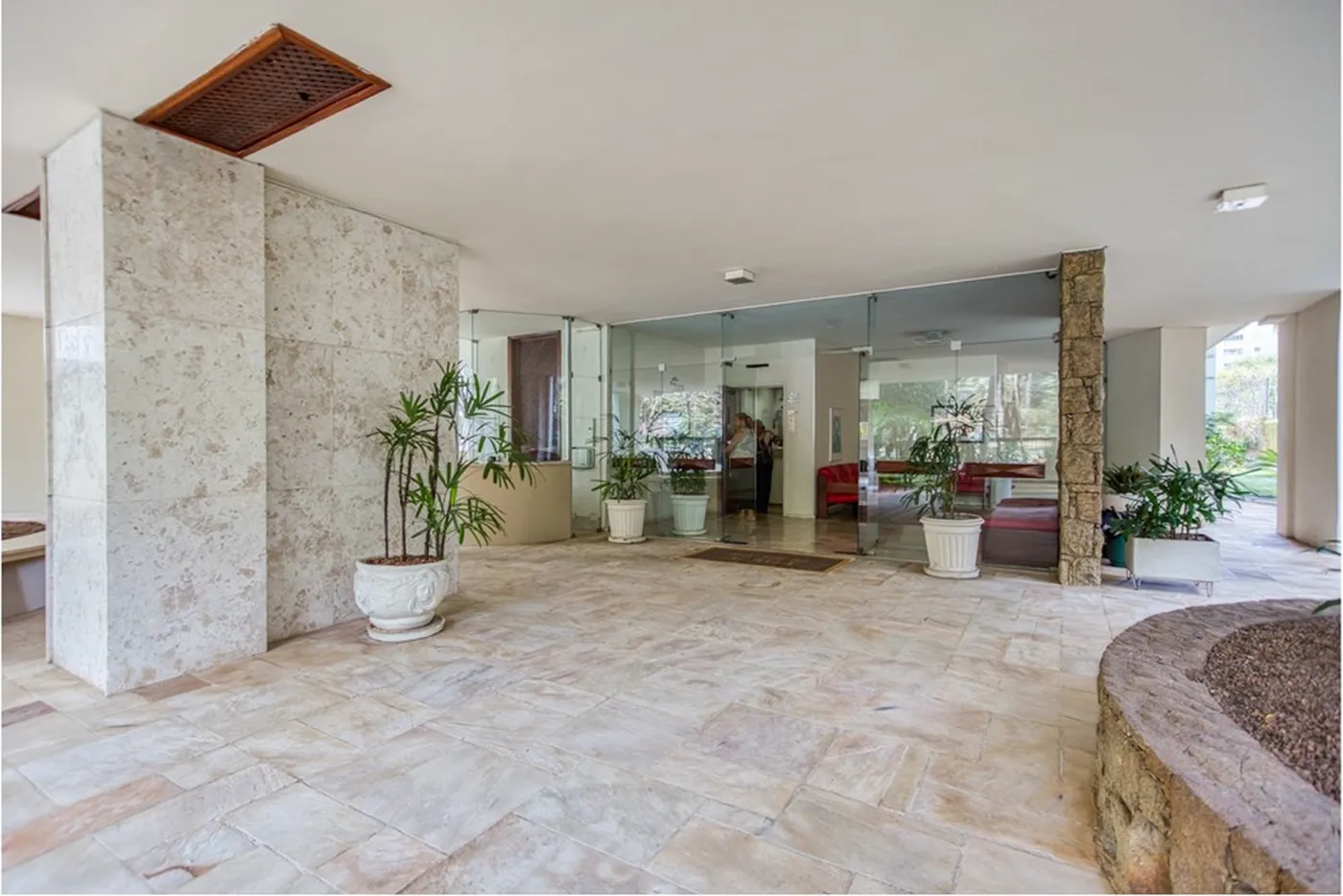 HB 226 Apto 601081042-70 - REMAX Lepex Exclusividades