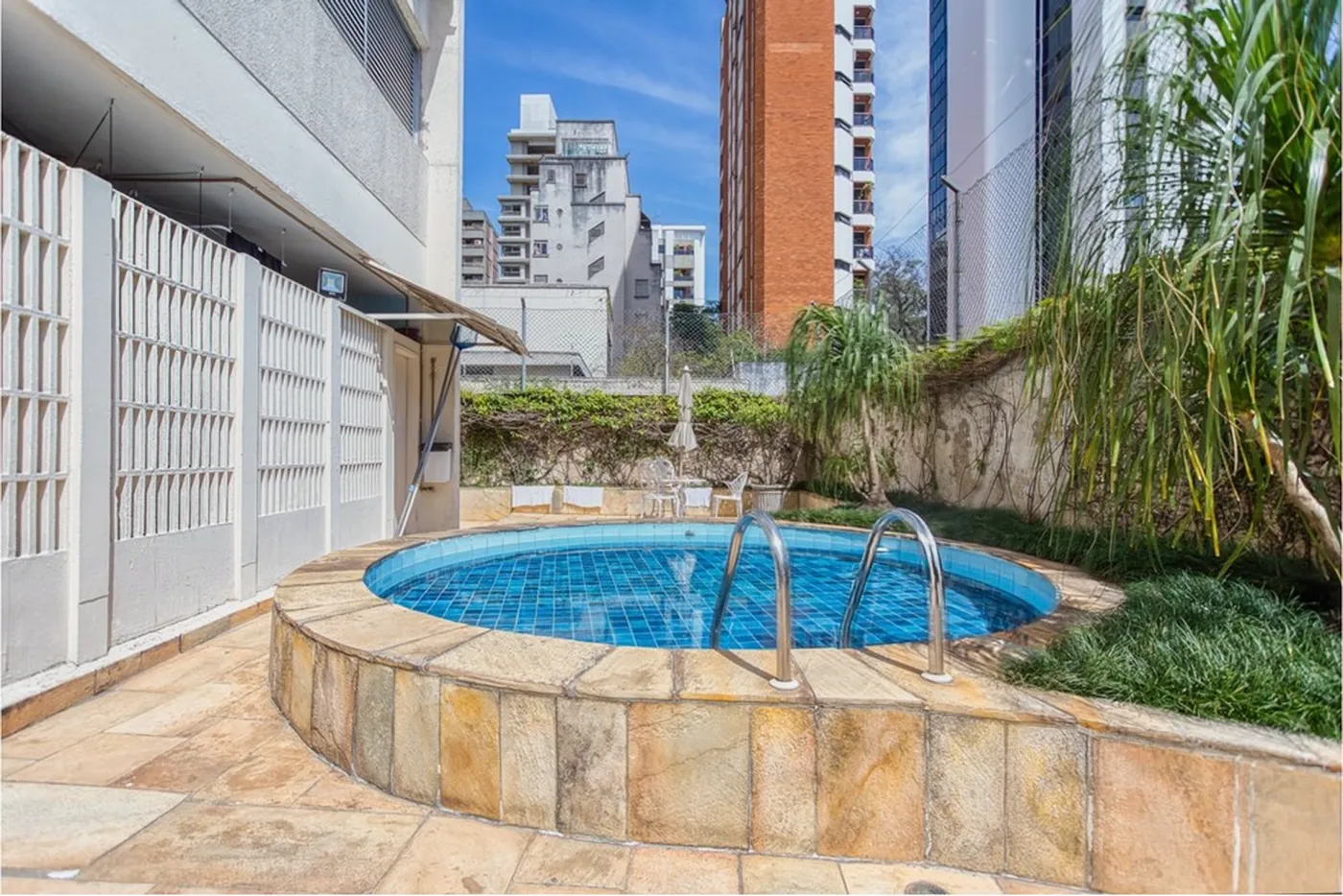 HB 226 Apto 601081042-70 - REMAX Lepex Exclusividades