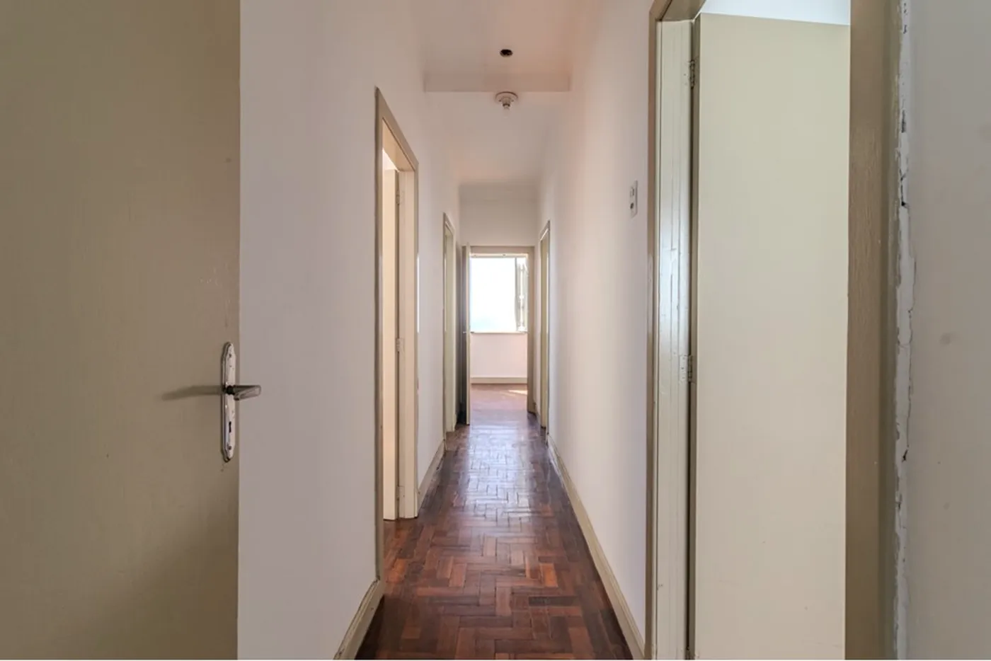 CHAB 308 Apto 610101007-38 - REMAX Tri Exclusividades