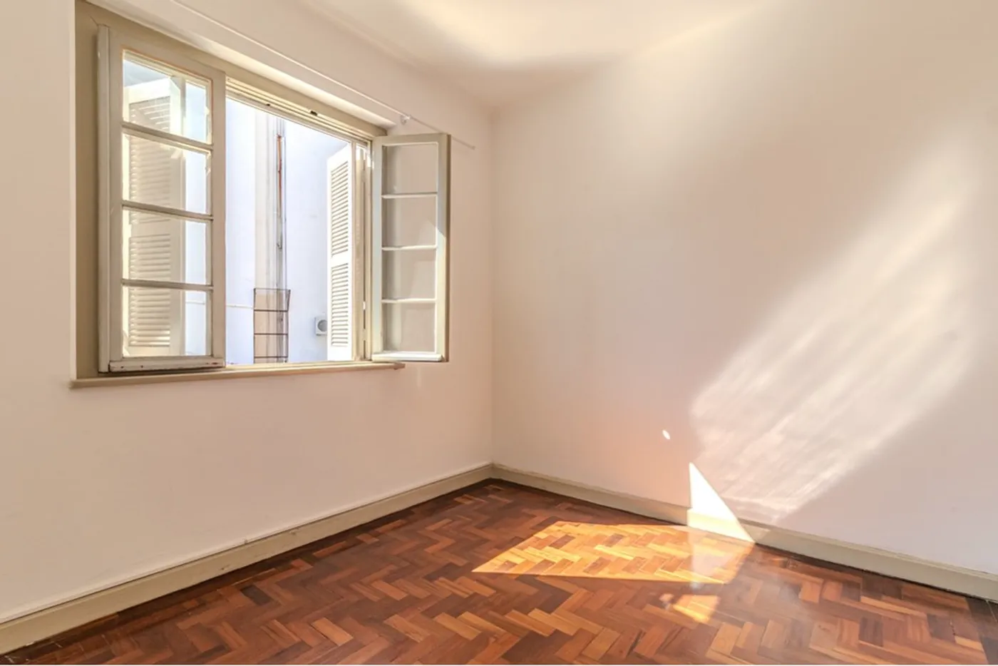 CHAB 308 Apto 610101007-38 - REMAX Tri Exclusividades