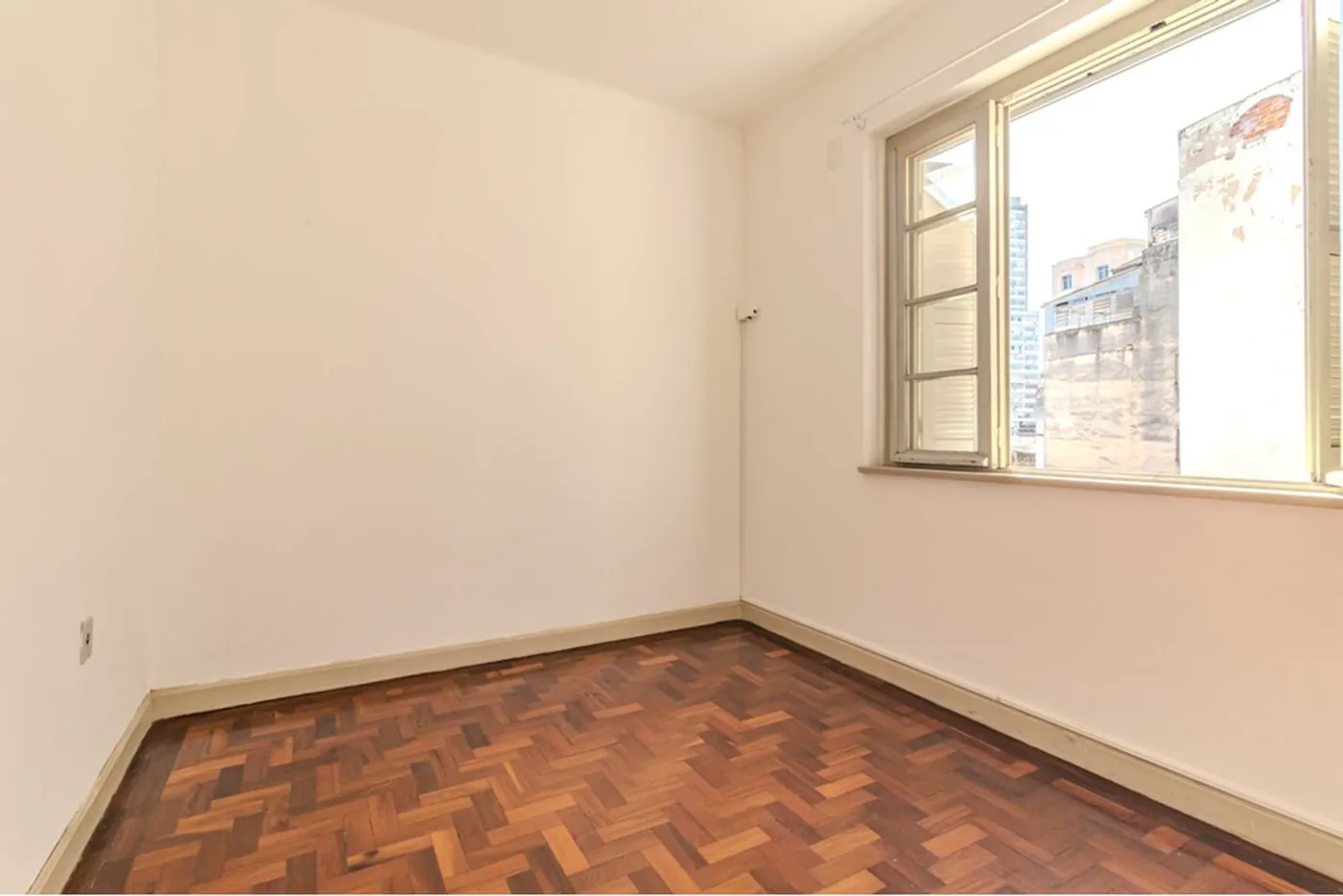 CHAB 308 Apto 610101007-38 - REMAX Tri Exclusividades