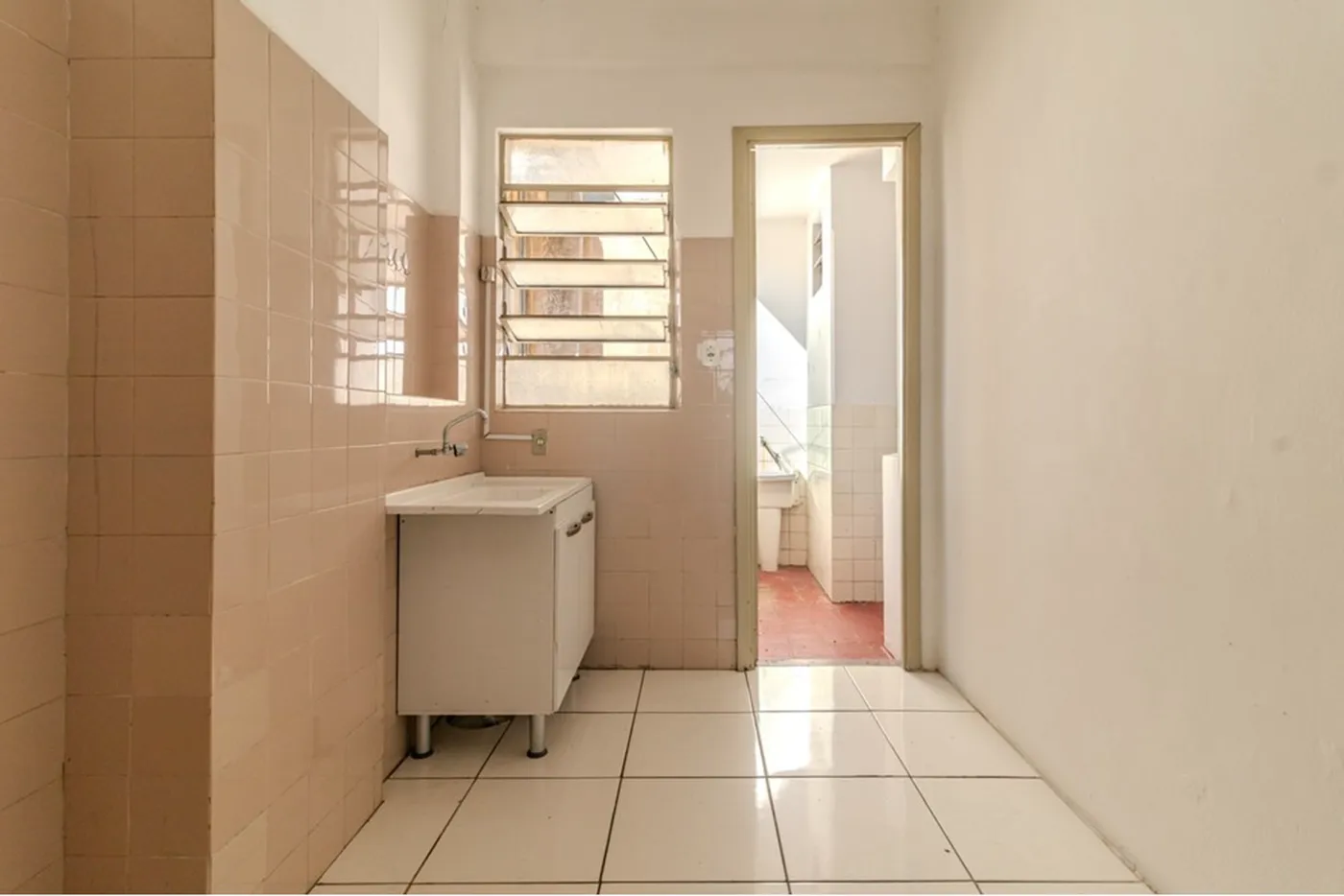 CHAB 308 Apto 610101007-38 - REMAX Tri Exclusividades