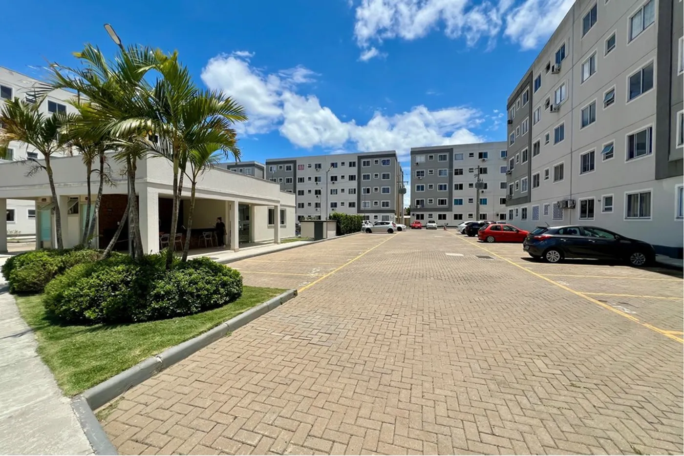 MGRFB 85 Apto 610241030-46 - REMAX 520 Exclusividades