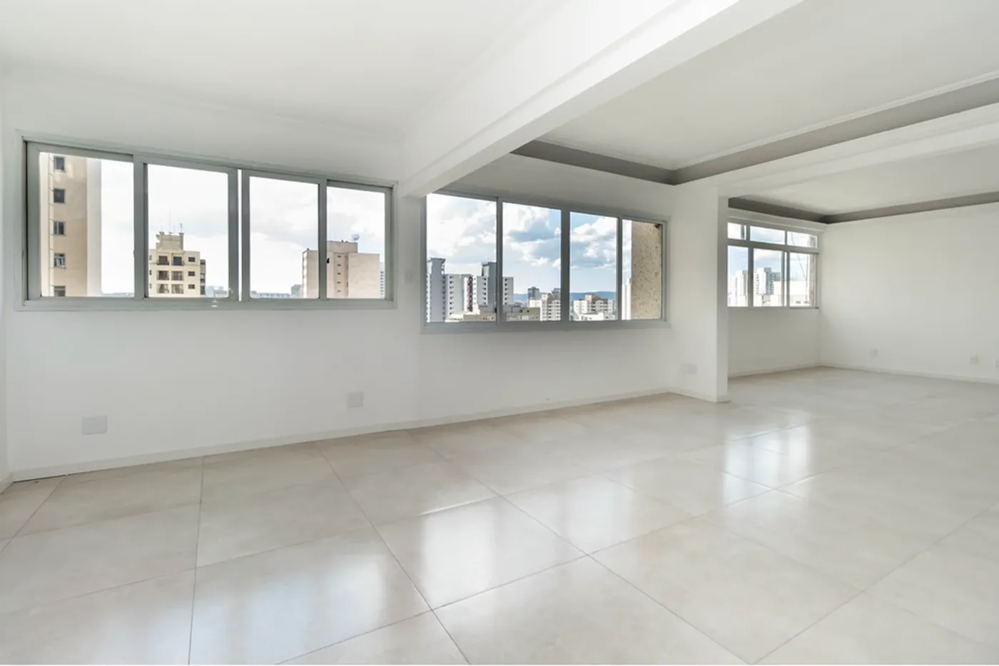 CEEP 810 Apto 601721052-8 - REMAX Front Exclusividades