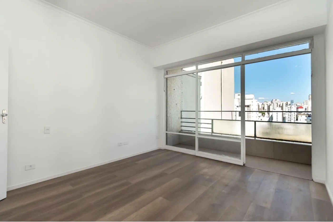CEEP 810 Apto 601721052-8 - REMAX Front Exclusividades