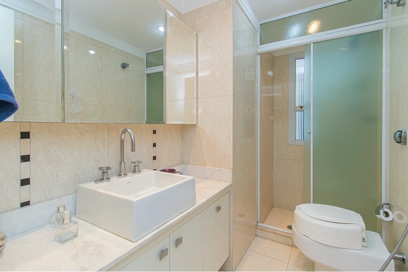 CC 101 Apto 601081062-63 - REMAX Lepex Exclusividades