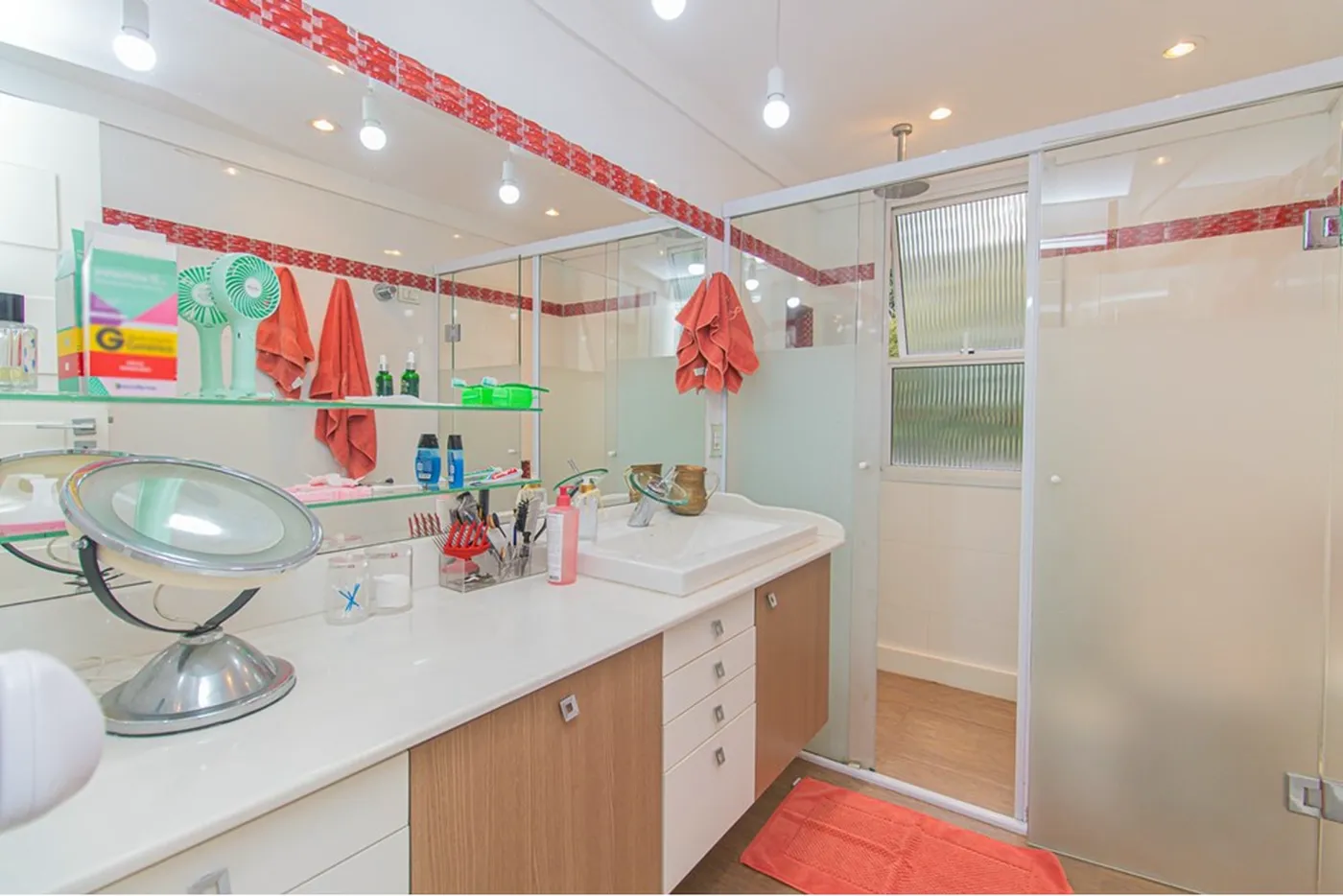 CC 101 Apto 601081062-63 - REMAX Lepex Exclusividades
