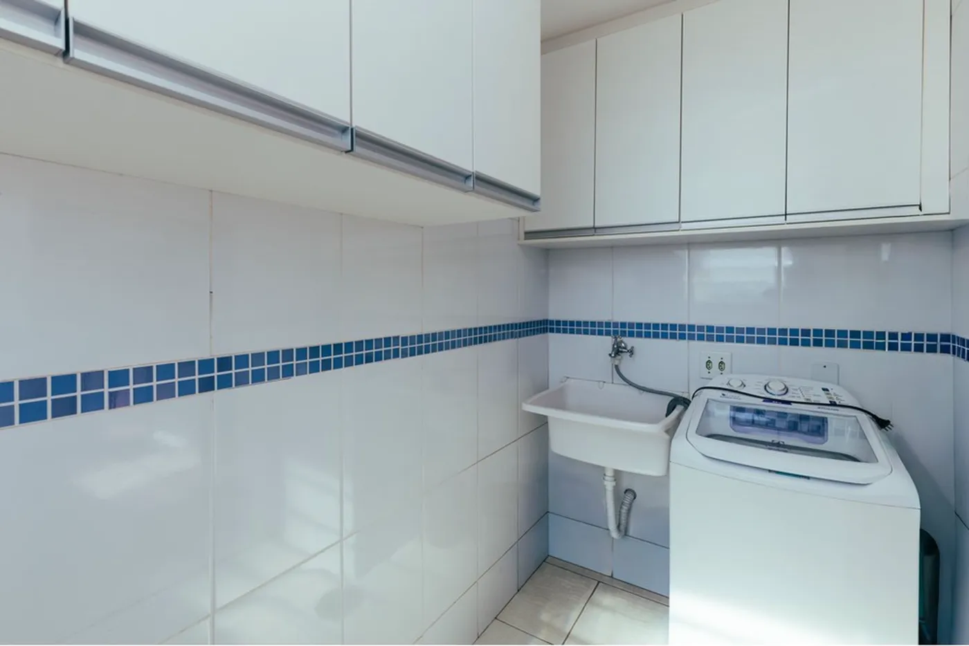 JDLDNV 866 Apto 690591031-92 - REMAX Máxima Exclusividades