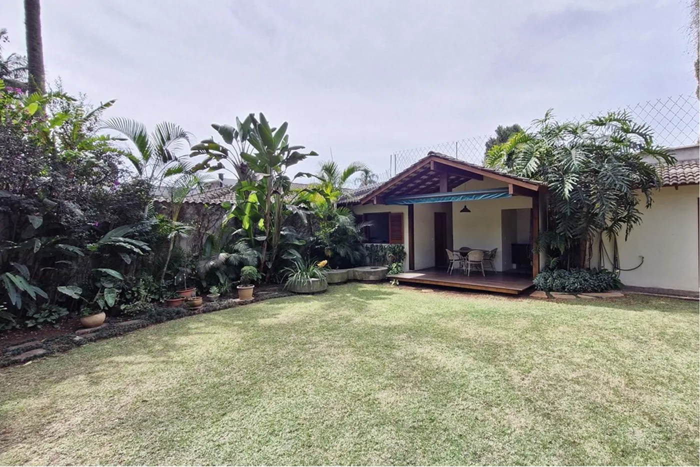 BL 1135 601361003-198 - REMAX Trio Exclusividades