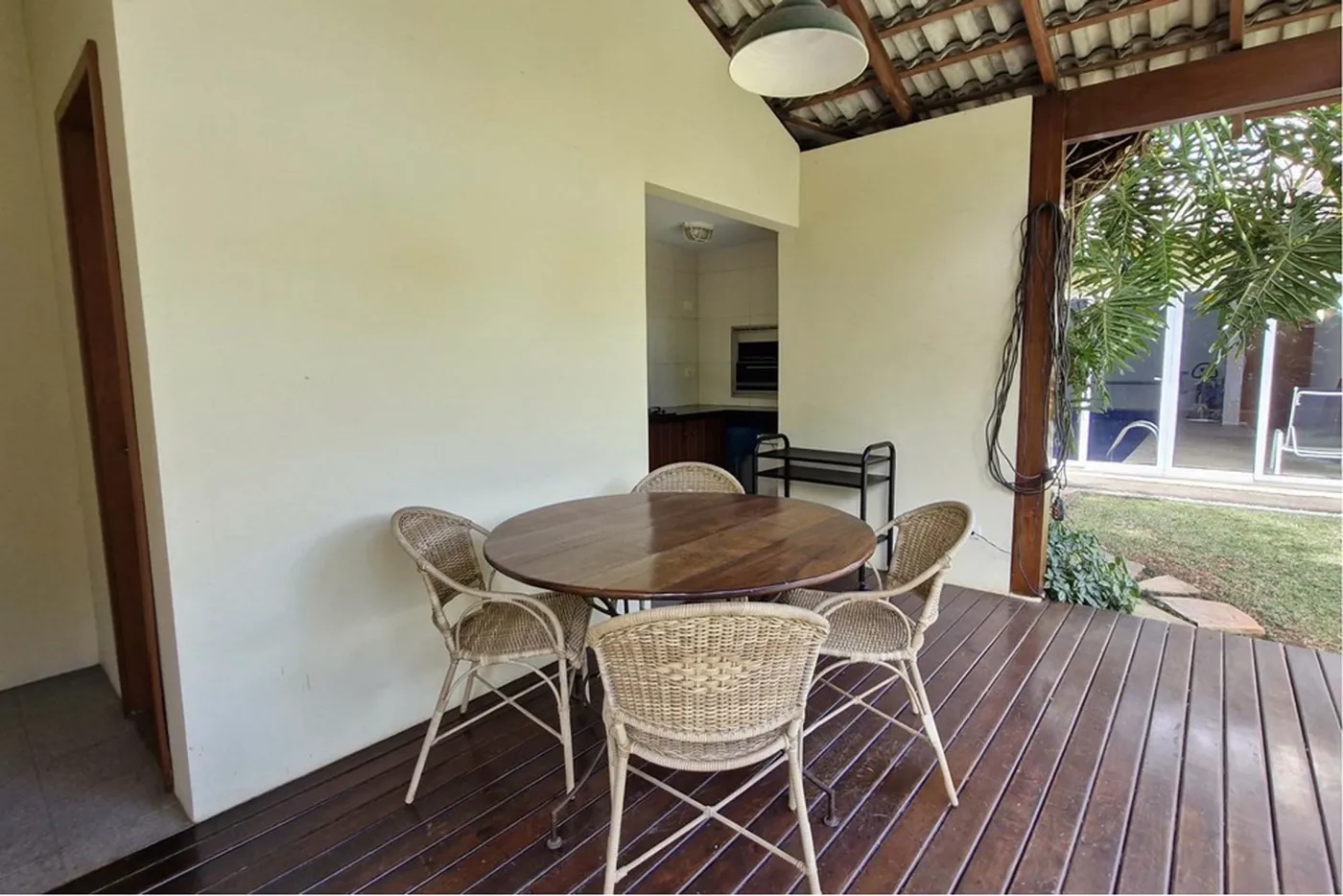 BL 1135 601361003-198 - REMAX Trio Exclusividades