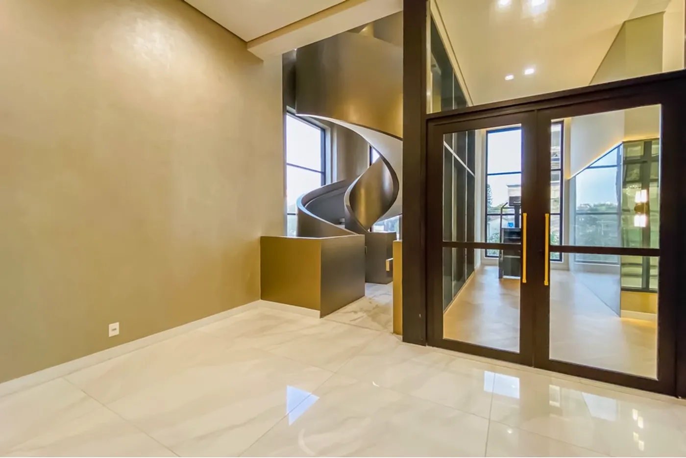 CKCA 226 Apto 602031025-15 - REMAX Classique Exclusividades