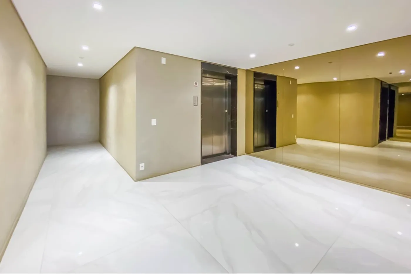 CKCA 226 Apto 602031025-15 - REMAX Classique Exclusividades