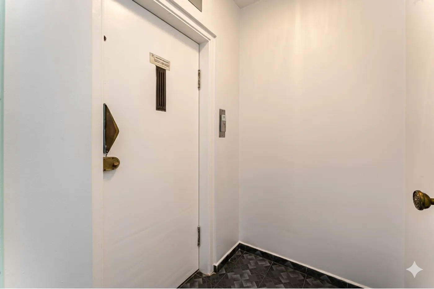 IMDN 155 Apto 601401020-70 - REMAX Paradisus Exclusividades