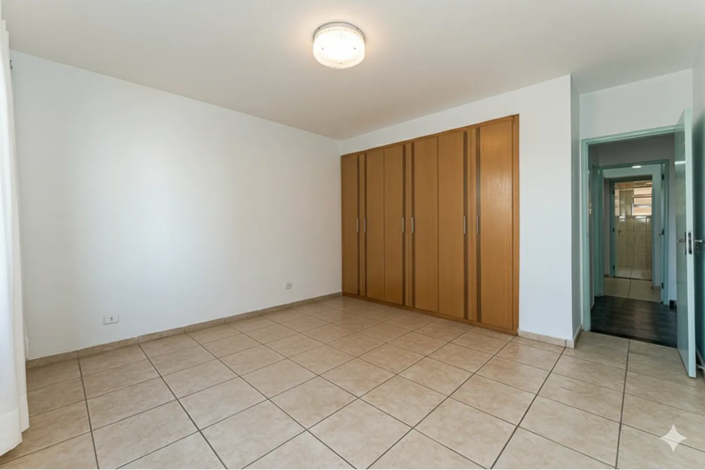 IMDN 155 Apto 601401020-70 - REMAX Paradisus Exclusividades