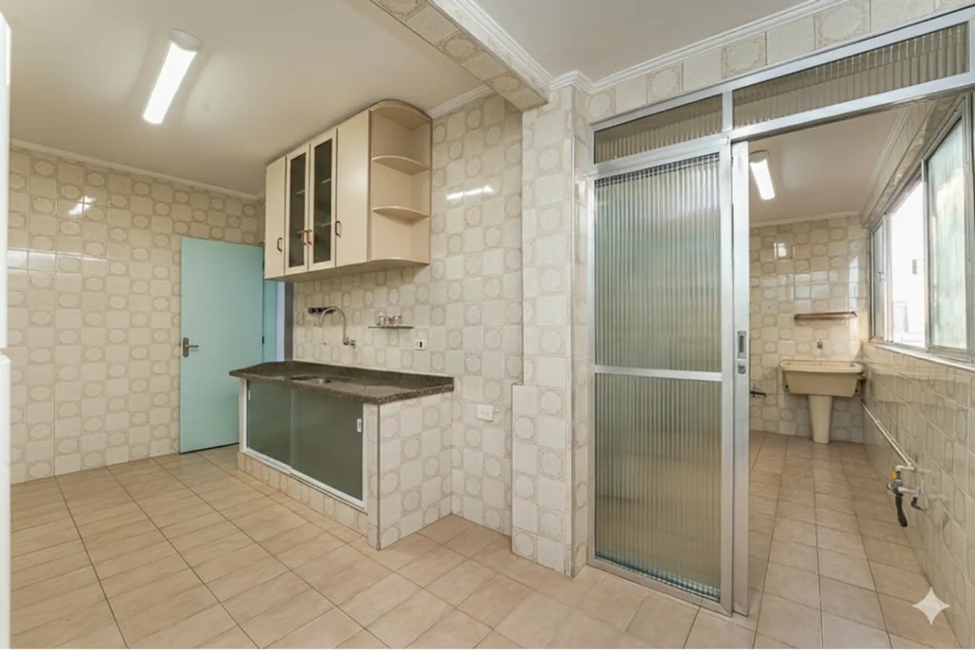 IMDN 155 Apto 601401020-70 - REMAX Paradisus Exclusividades