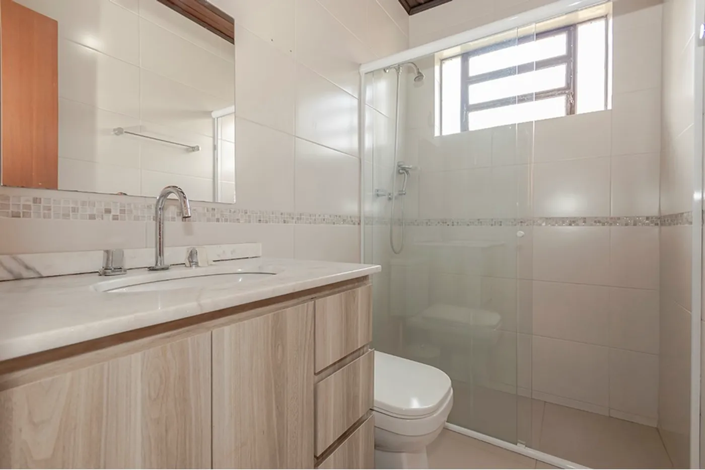 CJB 1190 Casa 612521044-67 - REMAX Place Exclusividades