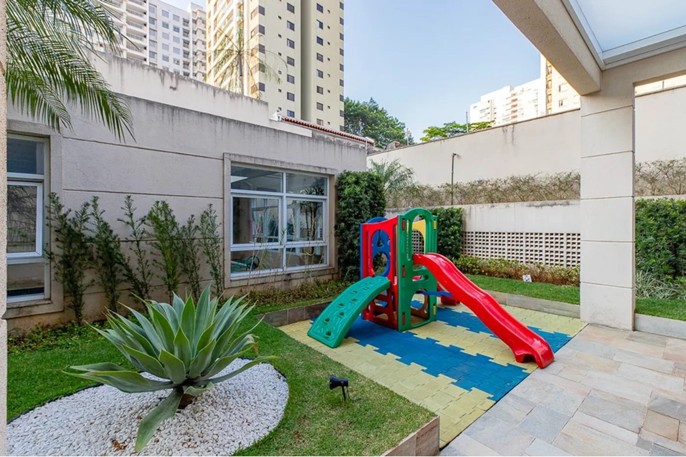 VML 700 Apto 601241007-76 - REMAX Ville Exclusividades
