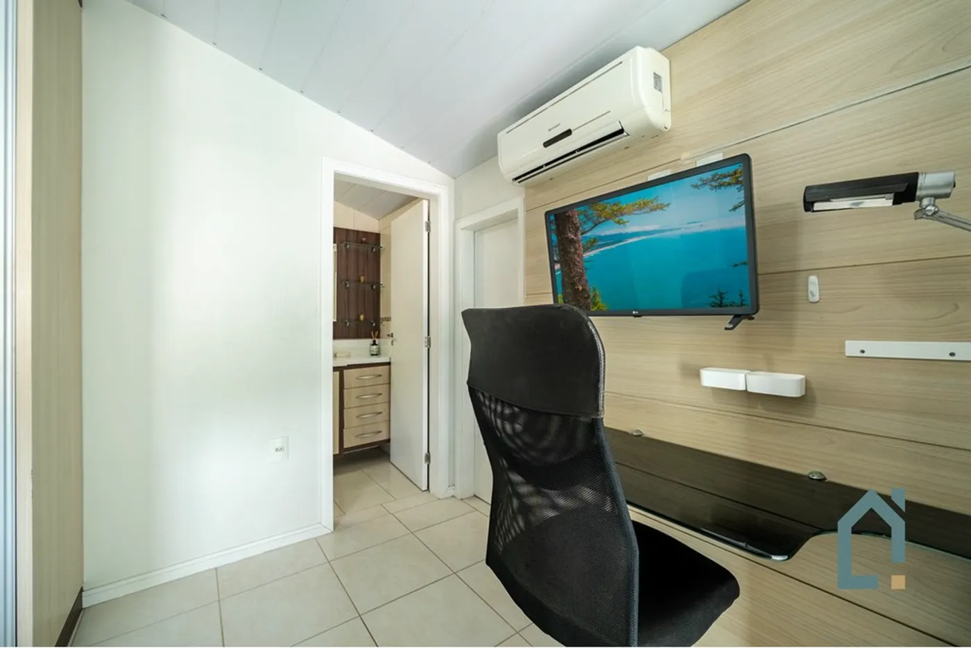 IAÁCJ 444 Apto 590441047-14 - REMAX Dream On II Exclusividades