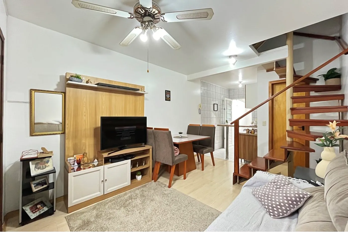 VNMC 100 Casa 610191037-90 - REMAX Casa Sul Exclusividades