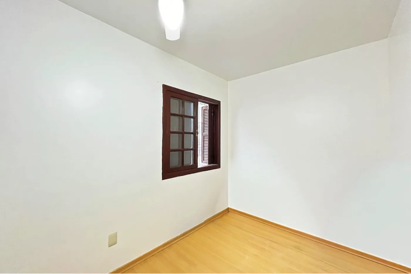 VNMC 100 Casa 610191037-90 - REMAX Casa Sul Exclusividades