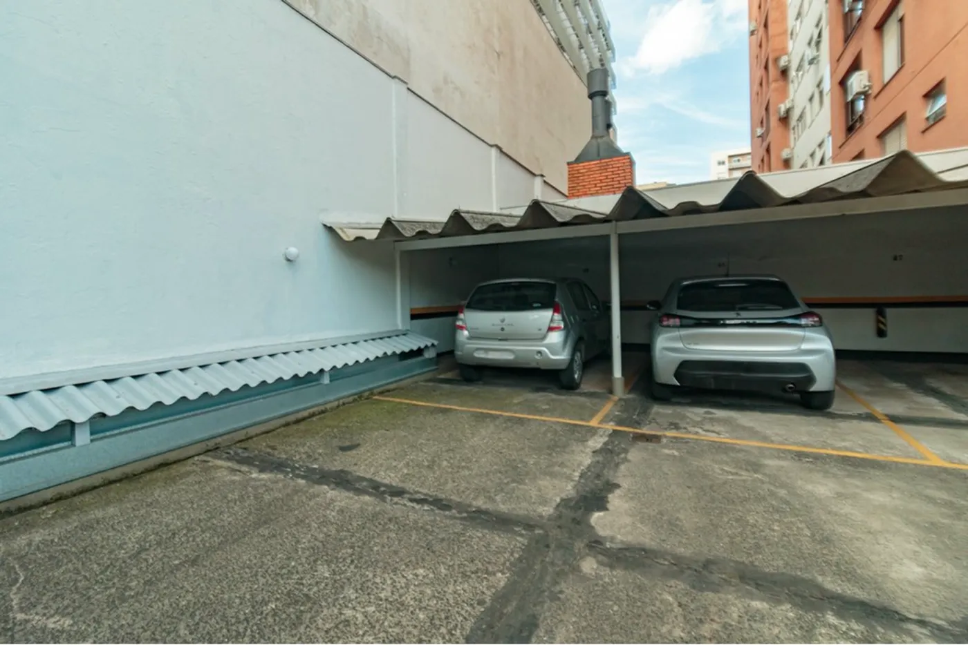 RBMT 225 Apto 610221018-123 - REMAX Donno Exclusividades