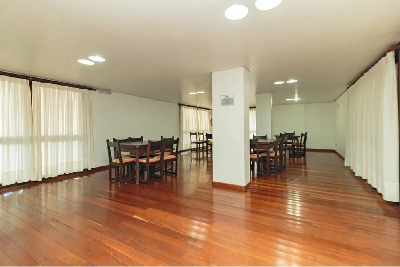 RBMT 225 Apto 610221018-123 - REMAX Donno Exclusividades