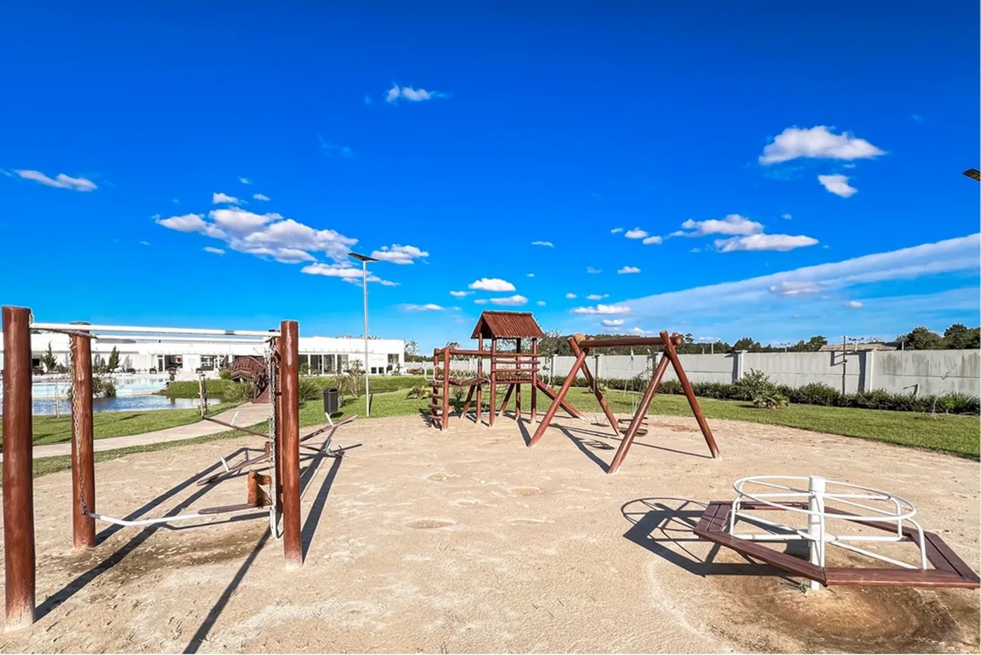 SFADSA 1850 Lote 610241012-203 - REMAX 520 Exclusividades