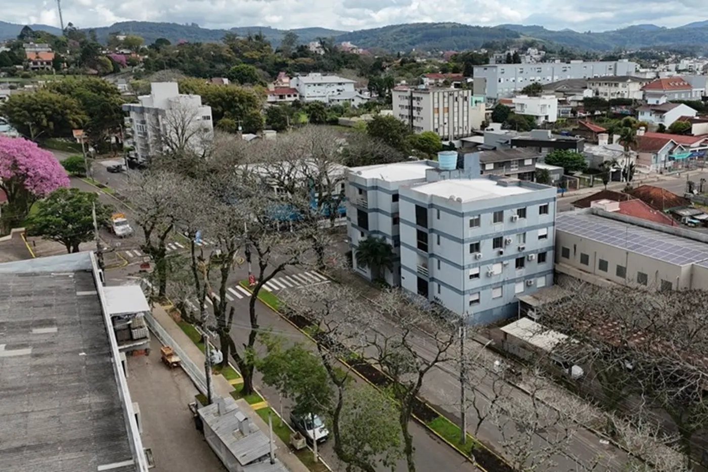 CADF 1056 Sala 612511062-3 - REMAX Moderna Exclusividades
