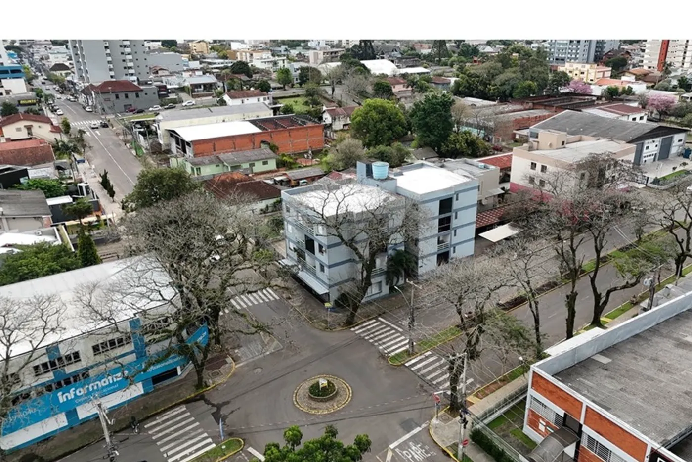 CADF 1056 Sala 612511062-3 - REMAX Moderna Exclusividades