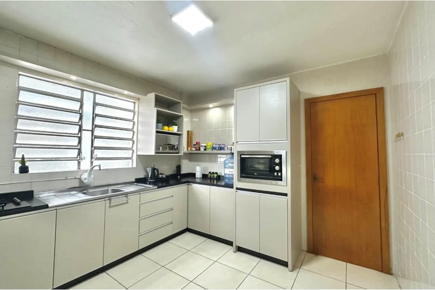 CADF 1056 Sala 612511062-3 - REMAX Moderna Exclusividades
