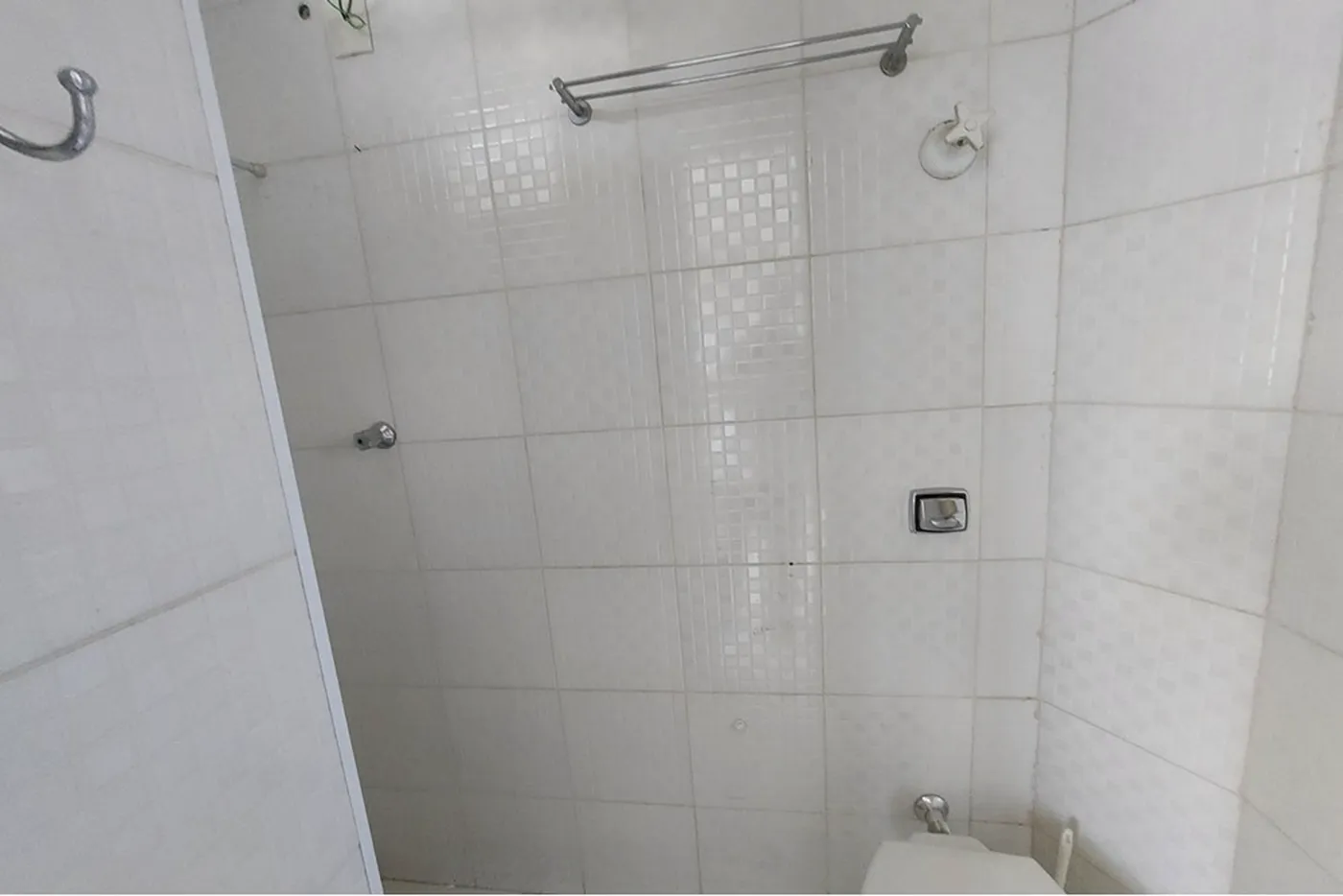 IC 415 Apto 602221003-16 - REMAX Galeria Exclusividades