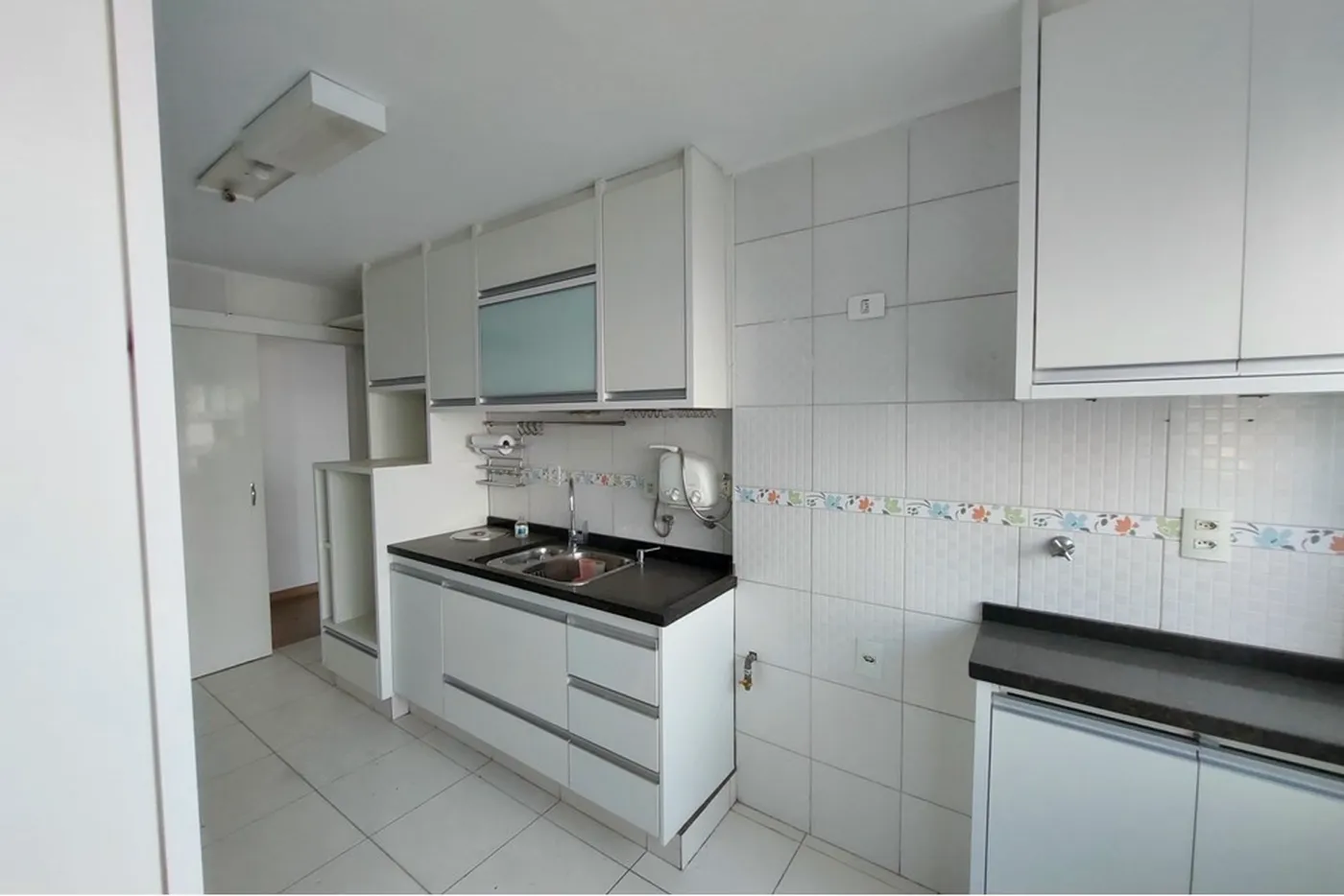 IC 415 Apto 602221003-16 - REMAX Galeria Exclusividades