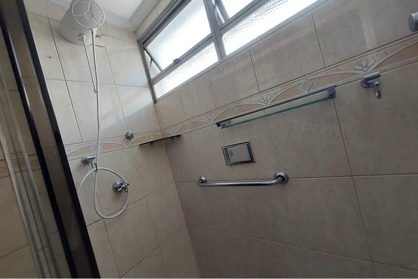IC 415 Apto 602221003-16 - REMAX Galeria Exclusividades