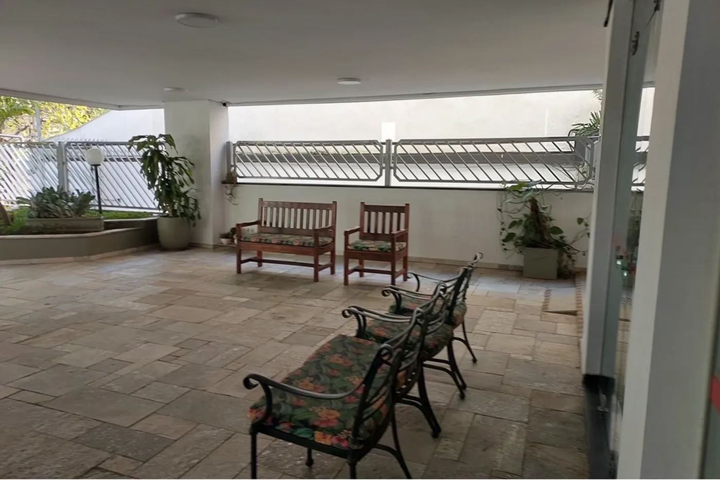 IC 415 Apto 602221003-16 - REMAX Galeria Exclusividades