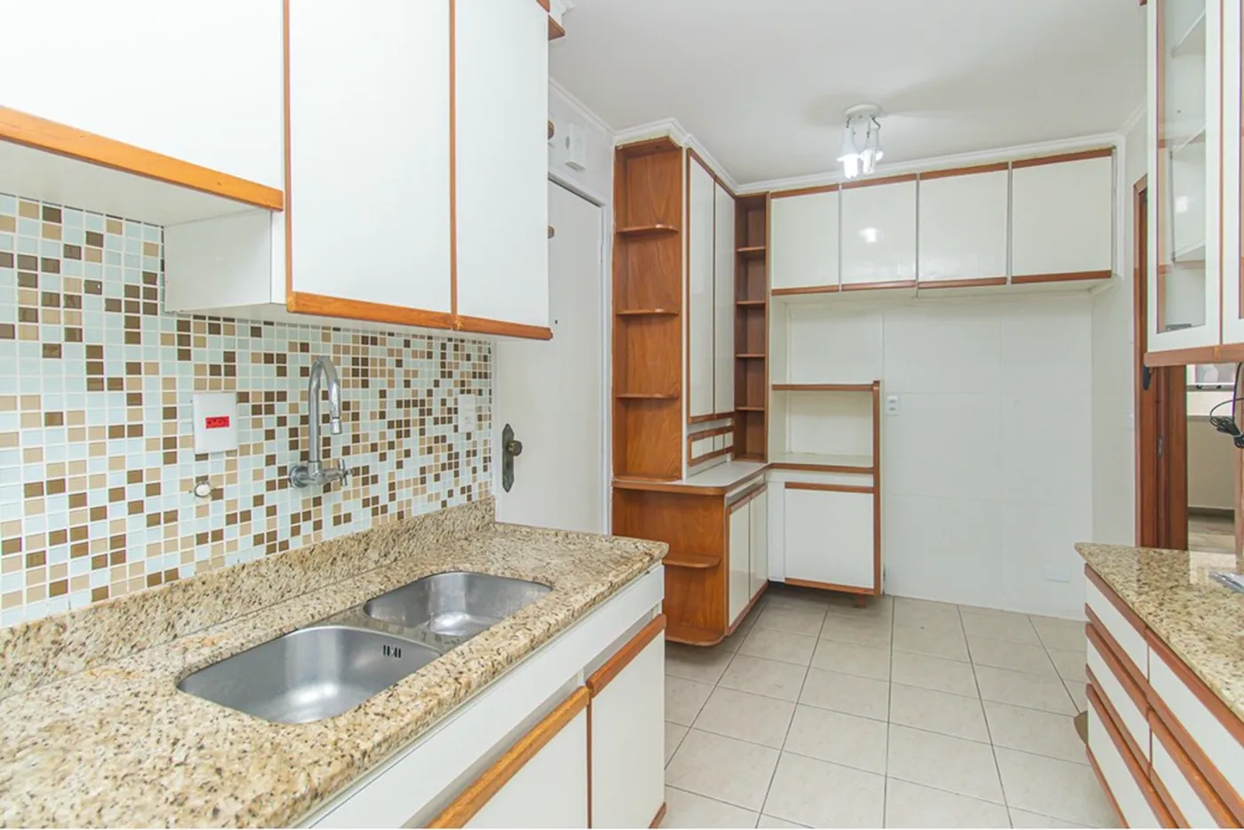 JACB 438 Apto 601081089-10 - REMAX Lepex Exclusividades