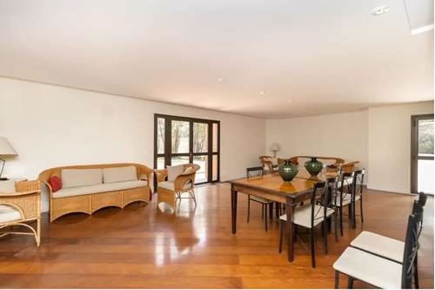 VSJG 671 Apto 601371060-16 - REMAX Boutique Exclusividades