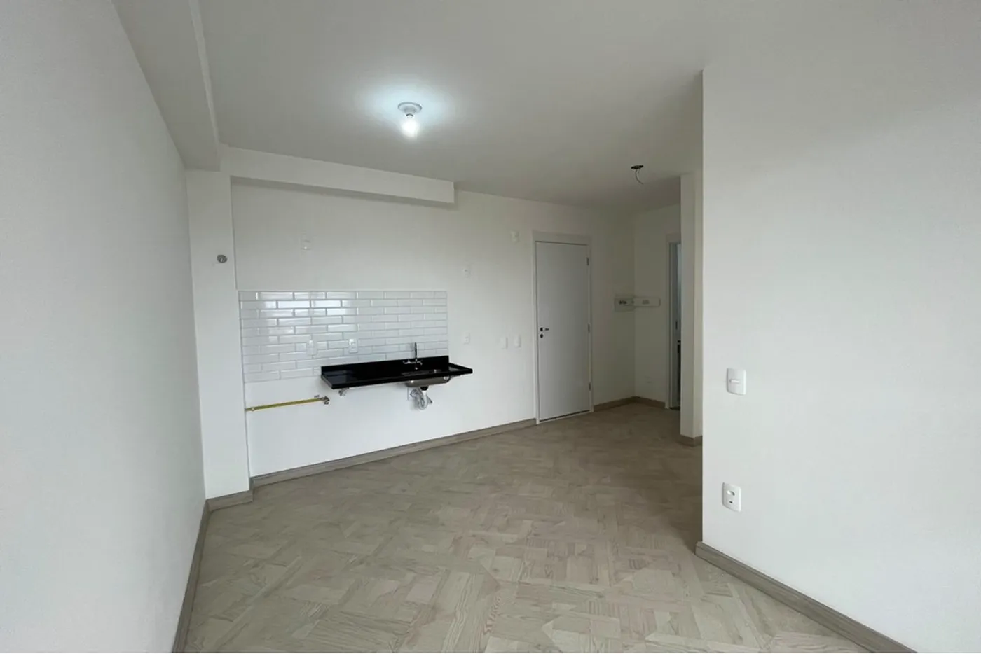 BS 166 Apto 601081090-21 - REMAX Lepex Exclusividades
