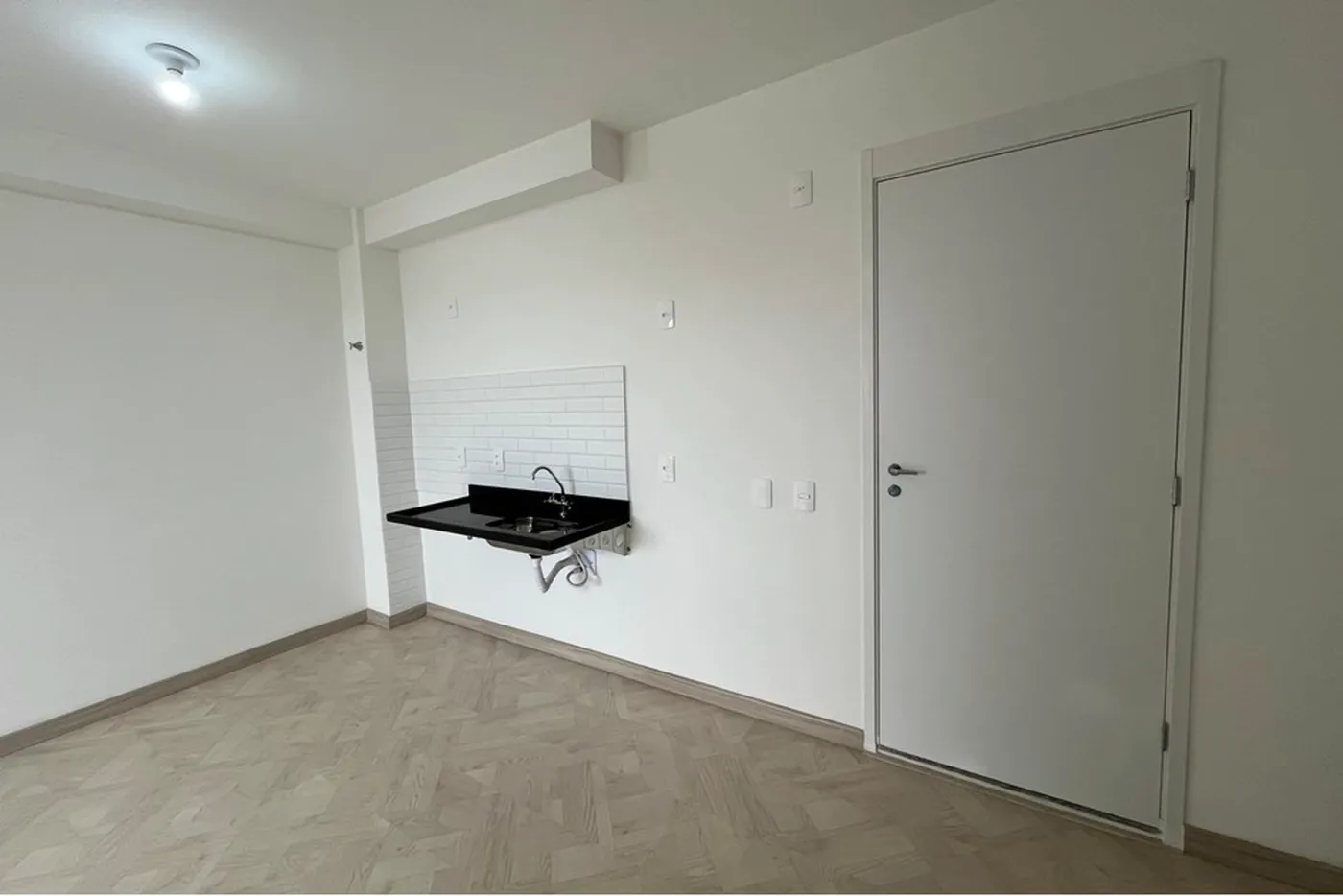 BS 166 Apto 601081090-21 - REMAX Lepex Exclusividades