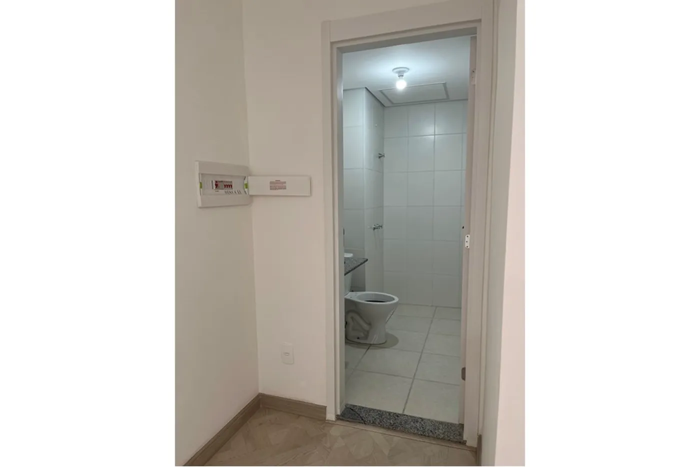 BS 166 Apto 601081090-21 - REMAX Lepex Exclusividades