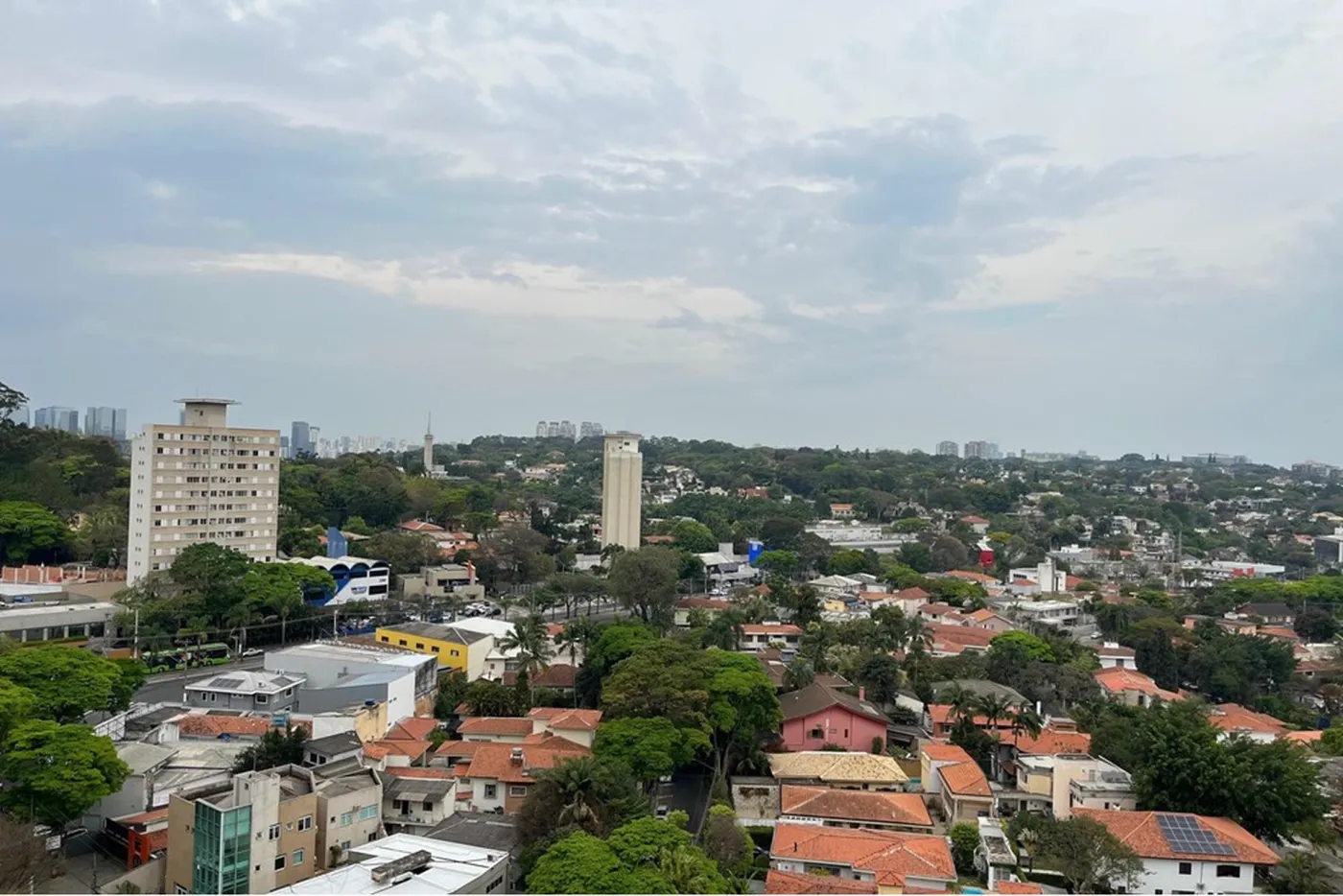 BS 166 Apto 601081090-21 - REMAX Lepex Exclusividades