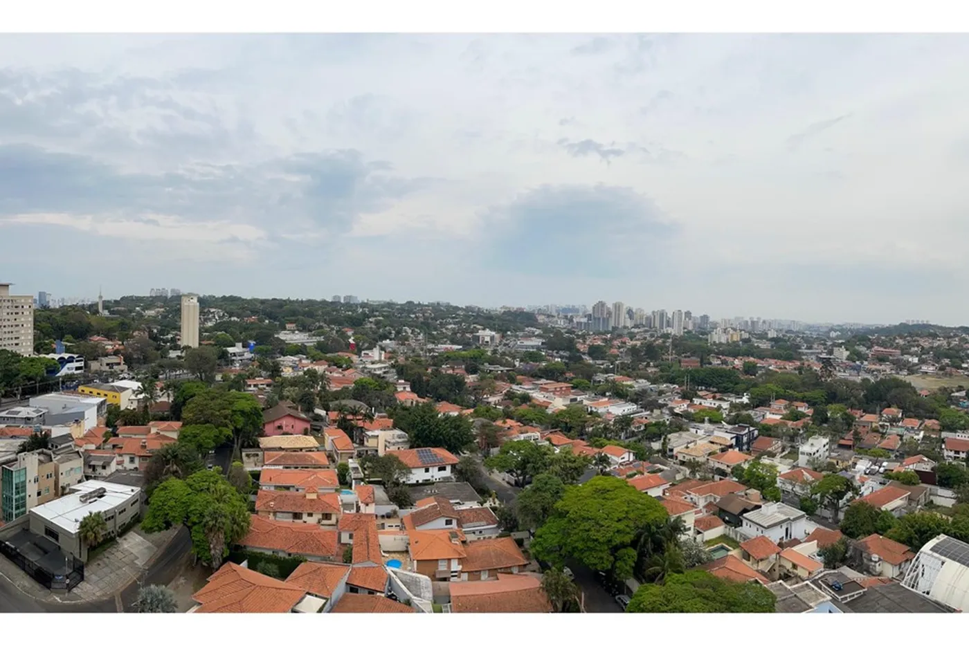 BS 166 Apto 601081090-21 - REMAX Lepex Exclusividades