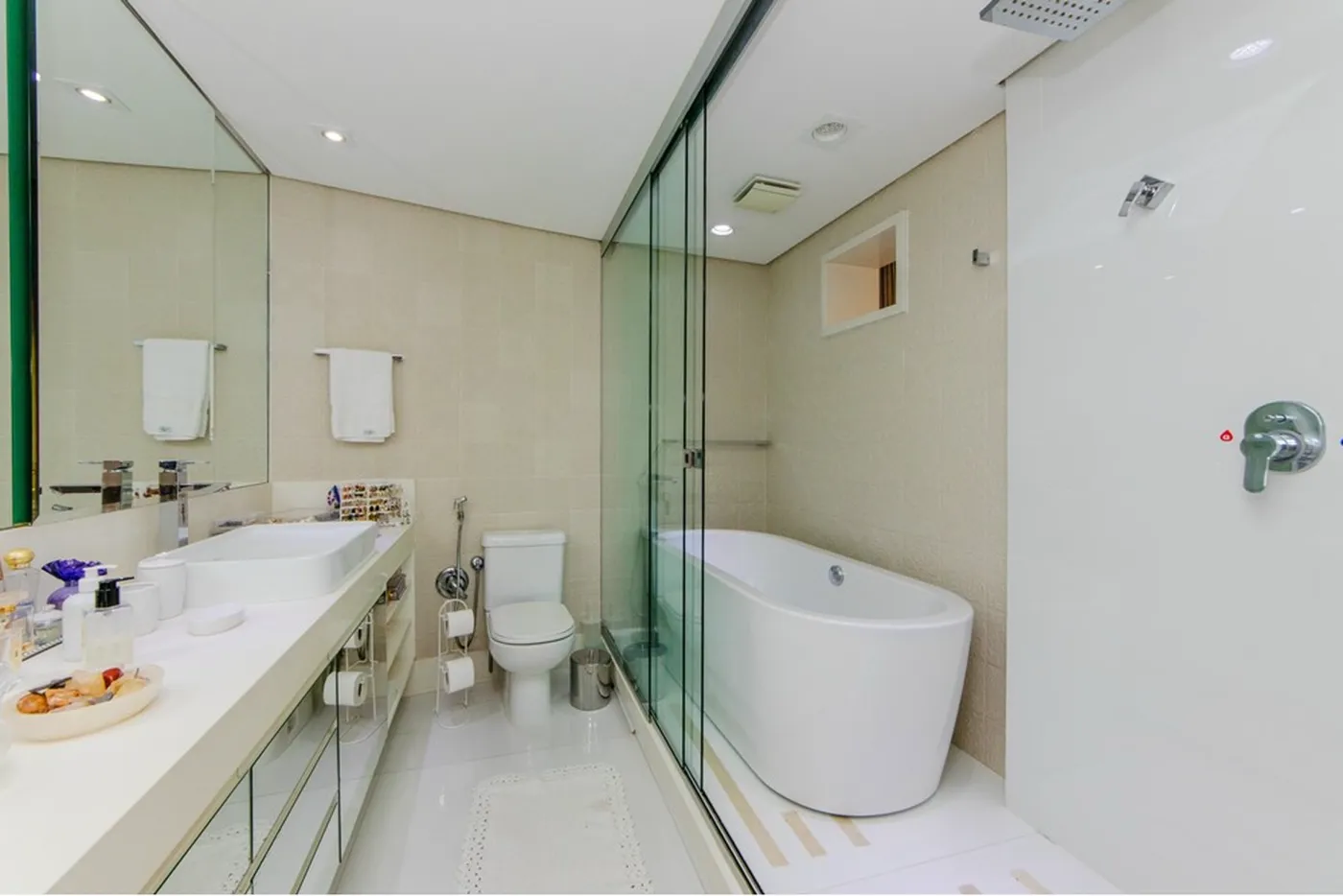 PADF 669 Apto 601401041-26 - REMAX Paradisus Exclusividades