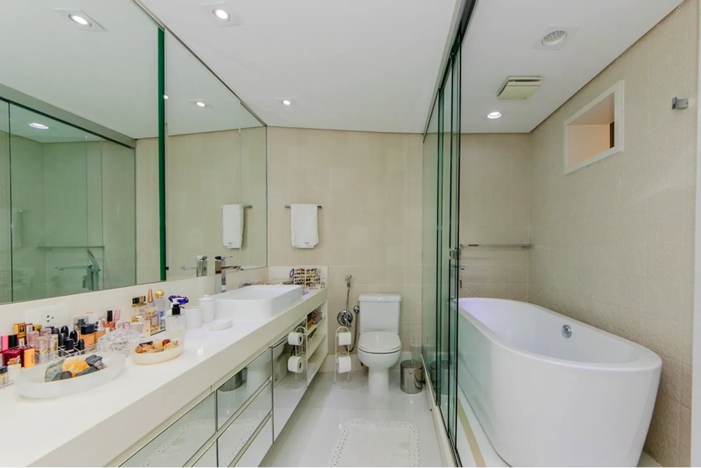 PADF 669 Apto 601401041-26 - REMAX Paradisus Exclusividades