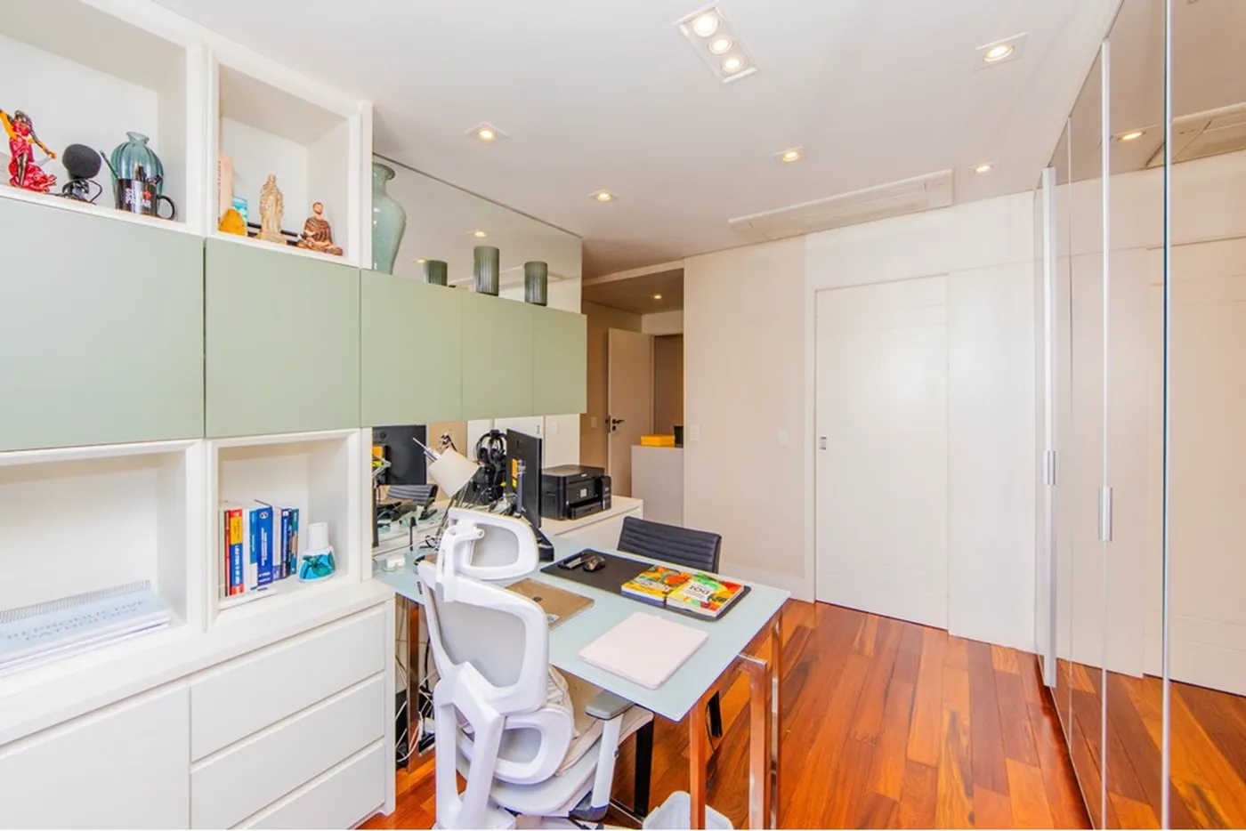 PADF 669 Apto 601401041-26 - REMAX Paradisus Exclusividades