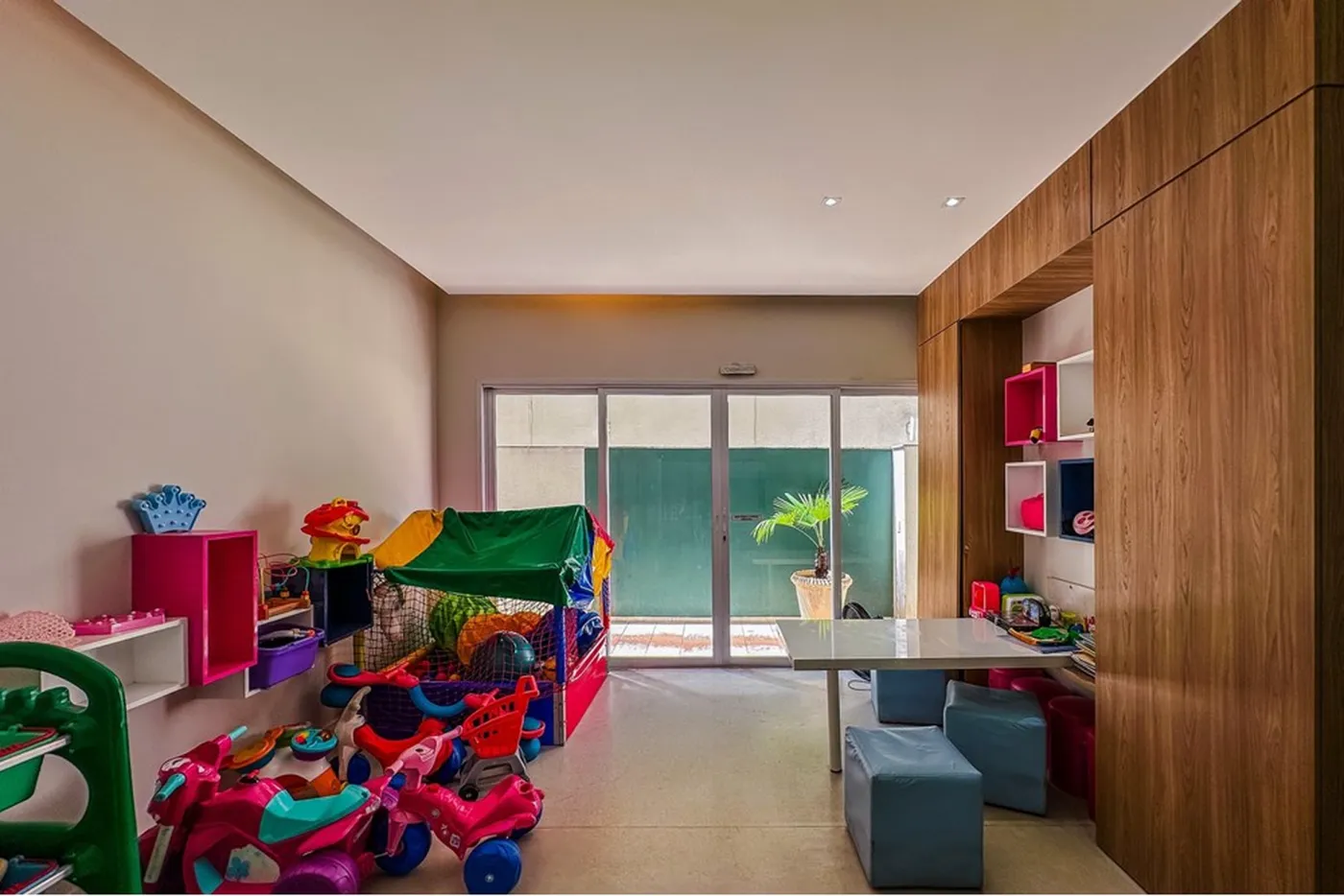 PADF 669 Apto 601401041-26 - REMAX Paradisus Exclusividades
