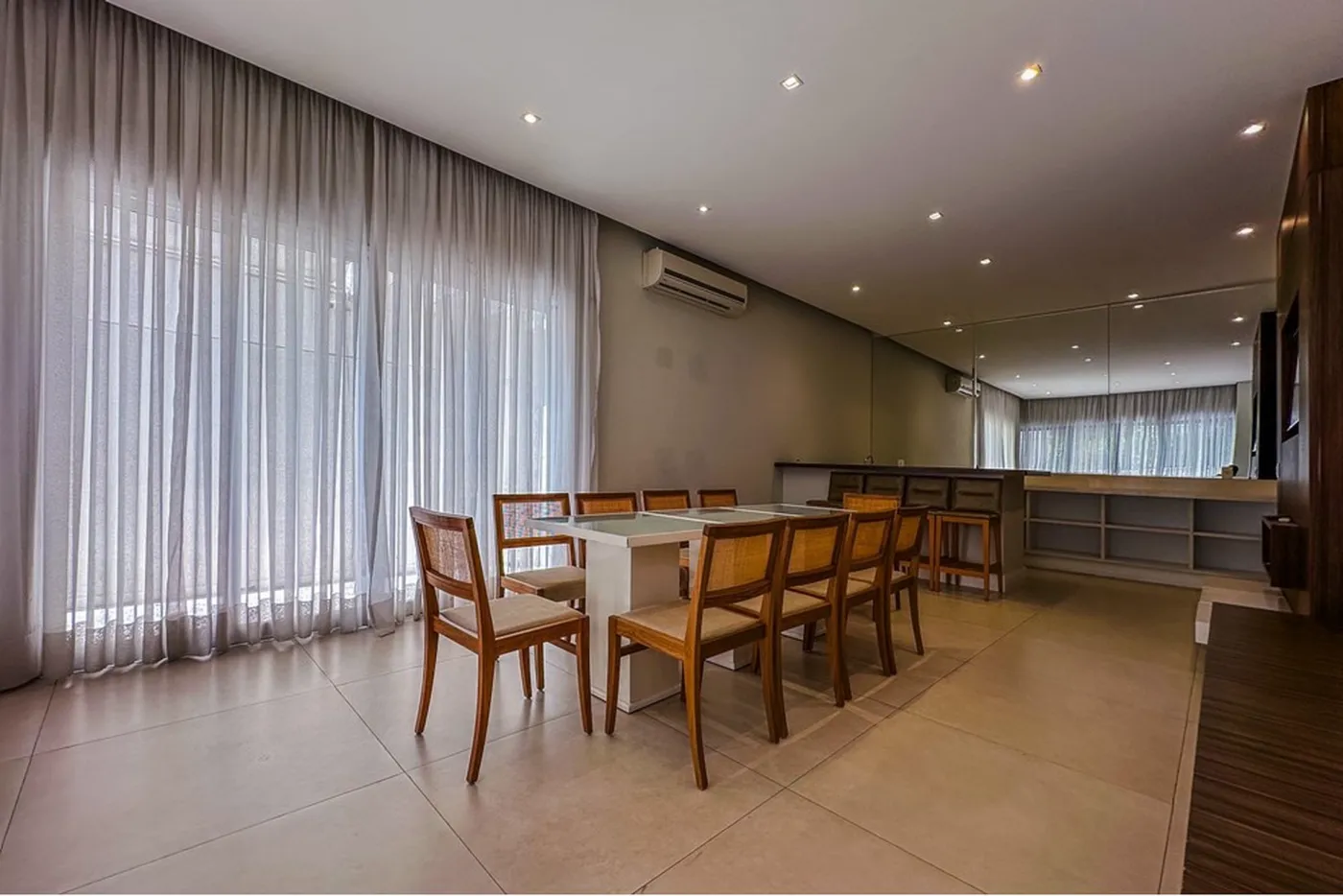 PADF 669 Apto 601401041-26 - REMAX Paradisus Exclusividades